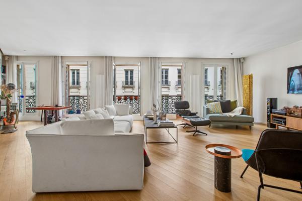 Paris (75008) ADRESSE EXCLUSIVE 175m² PL. BEAUVAU / ELYSEE