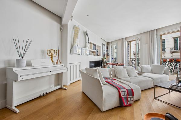 Paris (75008) ADRESSE EXCLUSIVE 175m² PL. BEAUVAU / ELYSEE