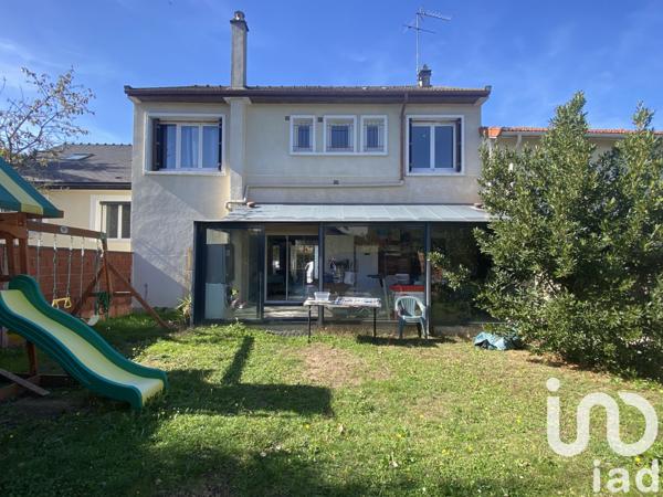 Maison à vendre 6 pièces 146 m² Sainte-Geneviève-des-Bois