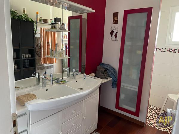 Location maison Listrac Medoc : 1 270 € - AJP Pauillac Immobilier