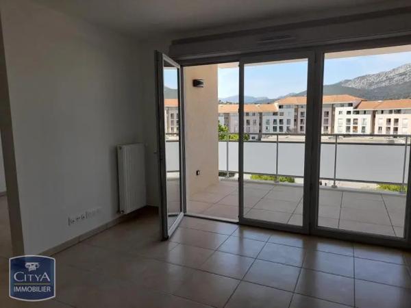 Appartement à louer 2 pièces 40.23m²