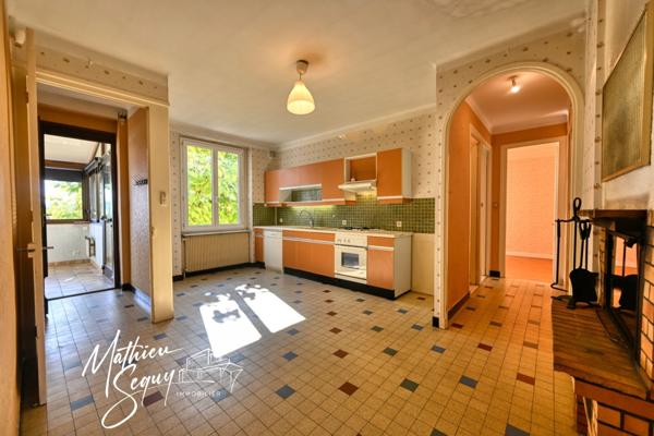 THURINS - Maison de village à potentiel avec jardin à Thurins (69)