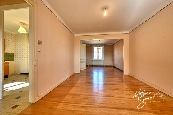 THURINS - Maison de village à potentiel avec jardin à Thurins (69)