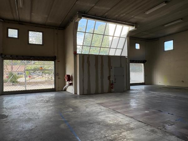 Aubagne (13400) Local d'activité / commercial de 425m2 - Camp Major / Aubagne