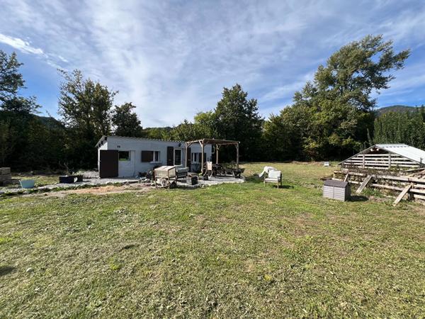 Cabanon La Motte-du-caire 2 pièces 20 m2 sur un terrain non constructible