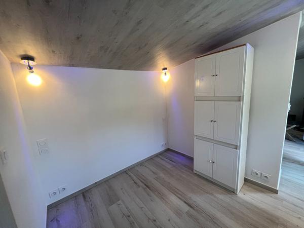 Cabanon La Motte-du-caire 2 pièces 20 m2 sur un terrain non constructible