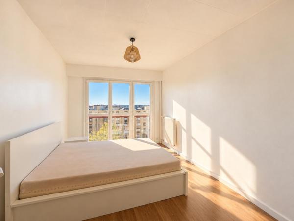 Appartement de 59 m² en centre-ville du Mans, proche de la gare, sans travaux.