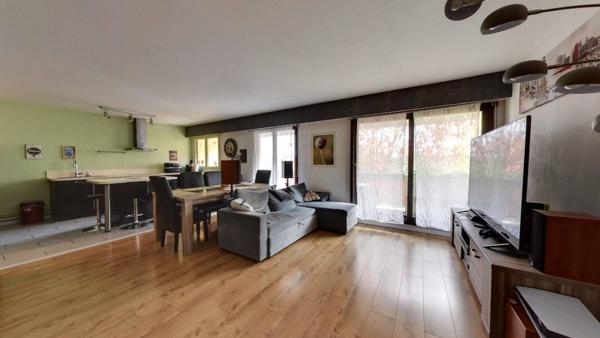 Appartement Roissy En Brie 5 pièce(s) 106.6 m2