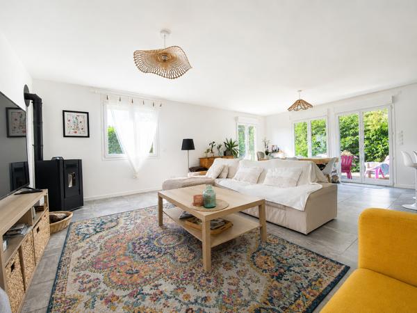 Maison
         5 pièces
        - 117 m² Exclusivité 429 000 € *