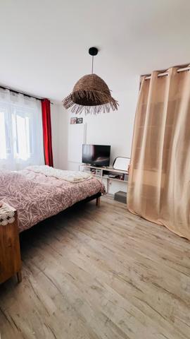 Maison
         5 pièces
        - 117 m² Exclusivité 429 000 € *