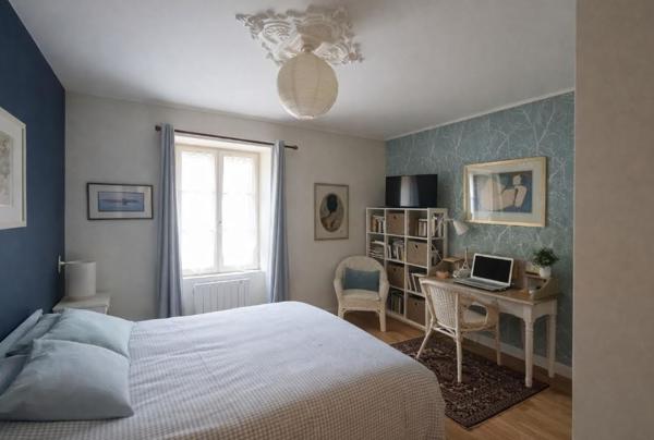 Appartement 2 chambres à Pont-Aven en rez-de-chaussée avec une cour privative de 12 m²