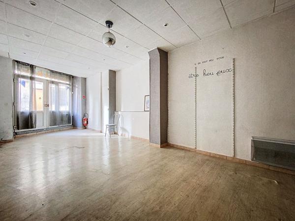 A vendre local commercial avec appartement au coeur de Sisteron