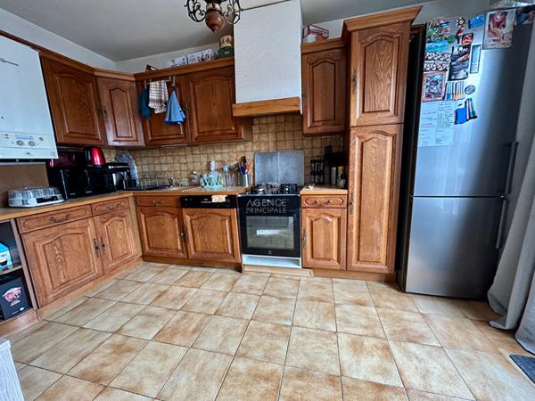 Appartement Poissy 4 pièces 77.77 m2 €229 000 ** - Référence 9070