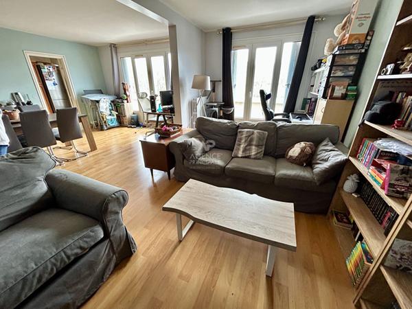 Appartement Poissy 4 pièces 77.77 m2 €229 000 ** - Référence 9070