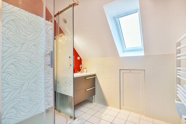 Maison spacieuse à vendre à Guignes - 4 chambres et jardin !