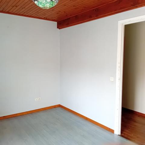 Maison de village 3-faces avec garage et jardin à trois pas Villepinte (11150)