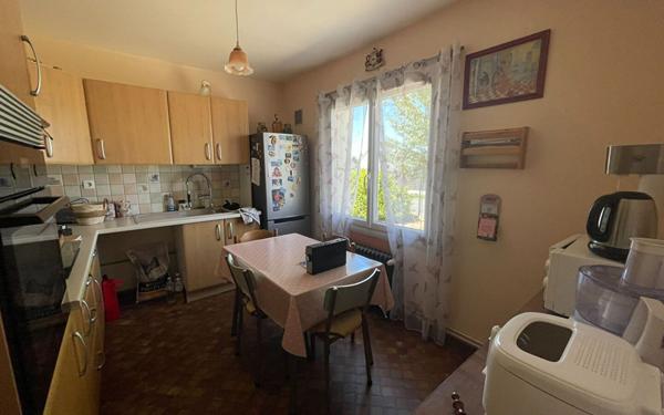 Maison à louer    5 pièces • 90 m2 Luynes