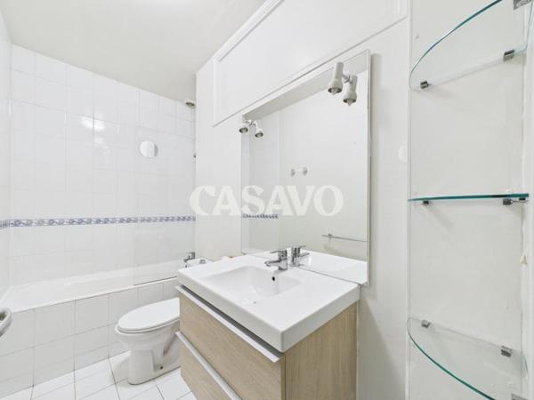 Vente Appartement 4 pièces de 79m² - 75011 Paris