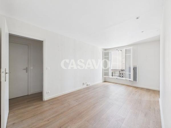 Vente Appartement 4 pièces de 79m² - 75011 Paris