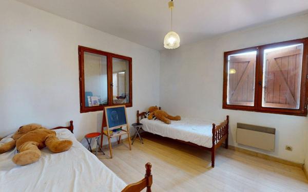 Maison à vendre    10 pièces •  Hyères