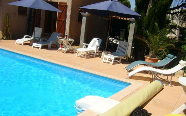 Maison à vendre    10 pièces •  Hyères