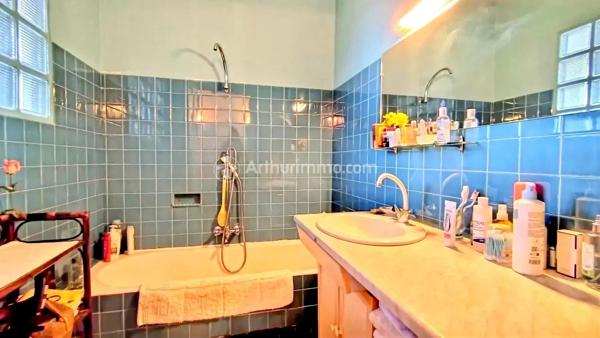 Vente                                                      Maison
                        
                     5 pièces                      121 m2                     à Mazamet