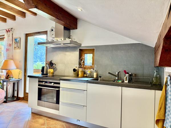 Passy coteaux, appartement 3 pièces, 2 chambres, 63,82 m² habitables, 88 m² au total, balcon, cave, parking, dernier étage.