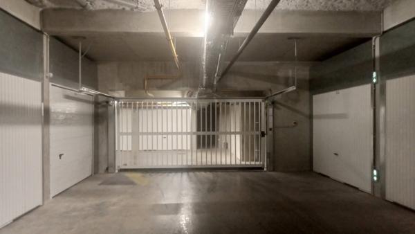 Garage / parking À louer