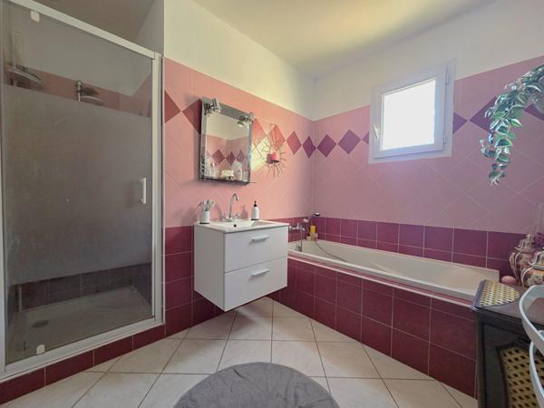 Achat vente maison villa Solliès Double habitation 5 chambres