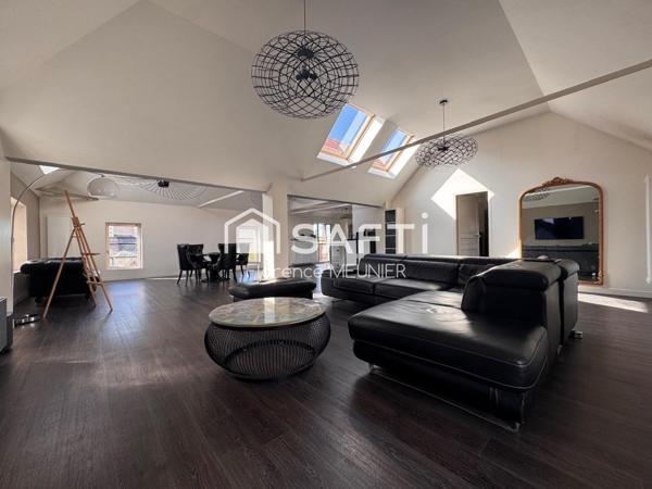 NOUVEAUTÉ :  Loft d'exception de 181 m² au cœur de Seclin