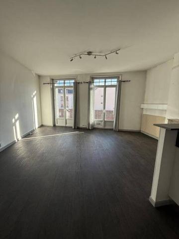 45 BOULEVARD MARECHAL FAYOLLE - F2 2EME ETAGE