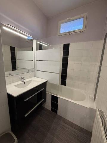 45 BOULEVARD MARECHAL FAYOLLE - F2 2EME ETAGE