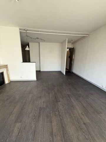 45 BOULEVARD MARECHAL FAYOLLE - F2 2EME ETAGE