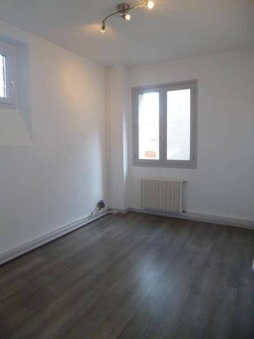 45 BOULEVARD MARECHAL FAYOLLE - F2 2EME ETAGE