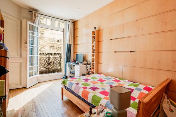 Appartement Paris 16e - ÉGLISE D'AUTEUIL