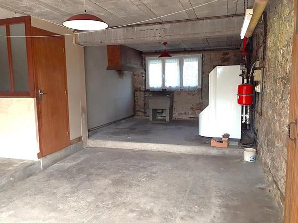 Maison  mitoyenne T8 de 161 m² avec grand jardin à Crozon (29 160 ) A NE PAS LAISSER PASSER !