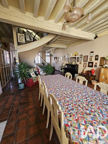 Maison à vendre 6 pièces 214 m² Villeneuve-sur-Yonne