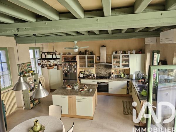 Maison à vendre 6 pièces 214 m² Villeneuve-sur-Yonne