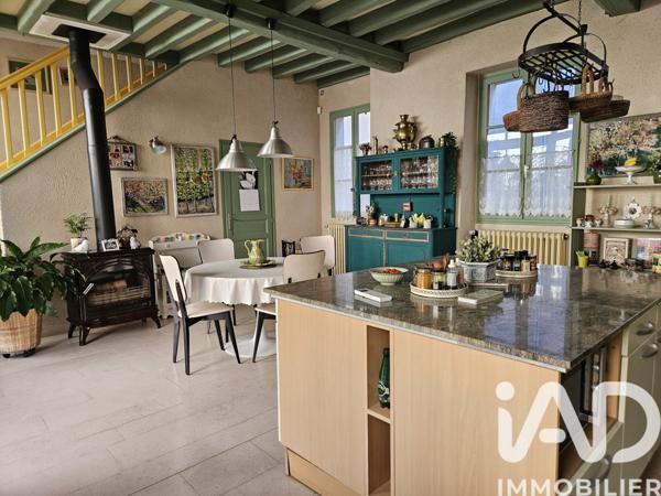 Maison à vendre 6 pièces 214 m² Villeneuve-sur-Yonne