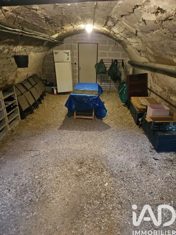 Maison à vendre 6 pièces 214 m² Villeneuve-sur-Yonne