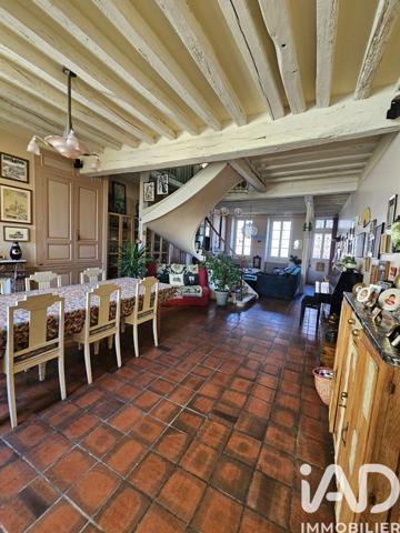 Maison à vendre 6 pièces 214 m² Villeneuve-sur-Yonne