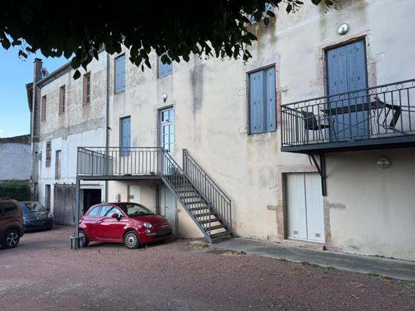 Sur la commune de Cuisery - immeuble composé de 2 appartements