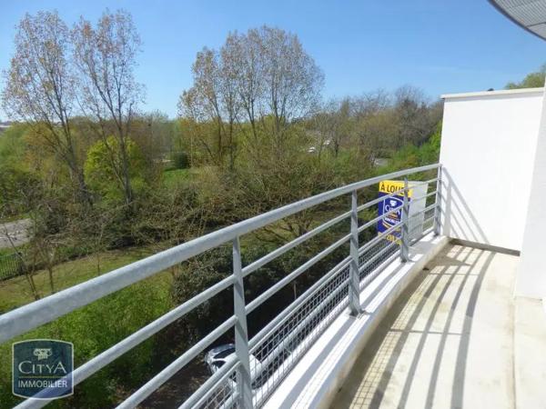 Appartement à louer 1 pièce 27.7m²