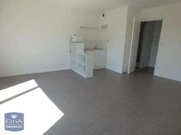 Appartement à louer 1 pièce 27.7m²