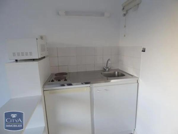 Appartement à louer 1 pièce 27.7m²