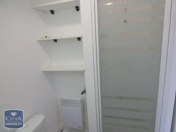 Appartement à louer 1 pièce 27.7m²