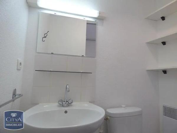 Appartement à louer 1 pièce 27.7m²