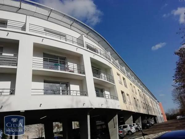 Appartement à louer 1 pièce 27.7m²