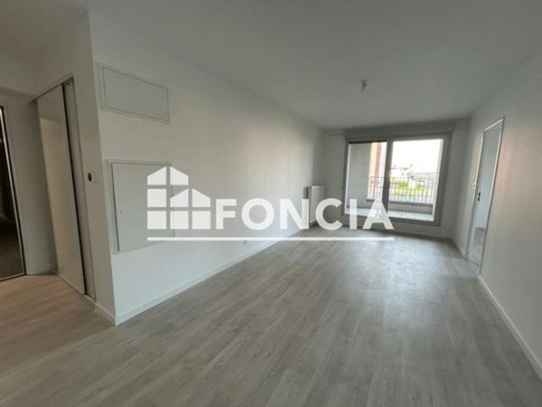 Location Appartement 2 pièces 45.26 m² - RUE PIERRE MENDES FRANCE Colombelles 14460