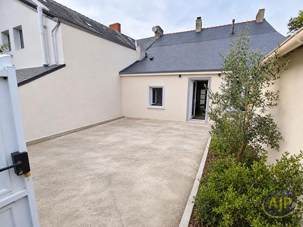 Maison à louer Heric : 6 pièces, 131m² avec 4 chambre(s) à 1 100€ - AJP Immobilier Blain